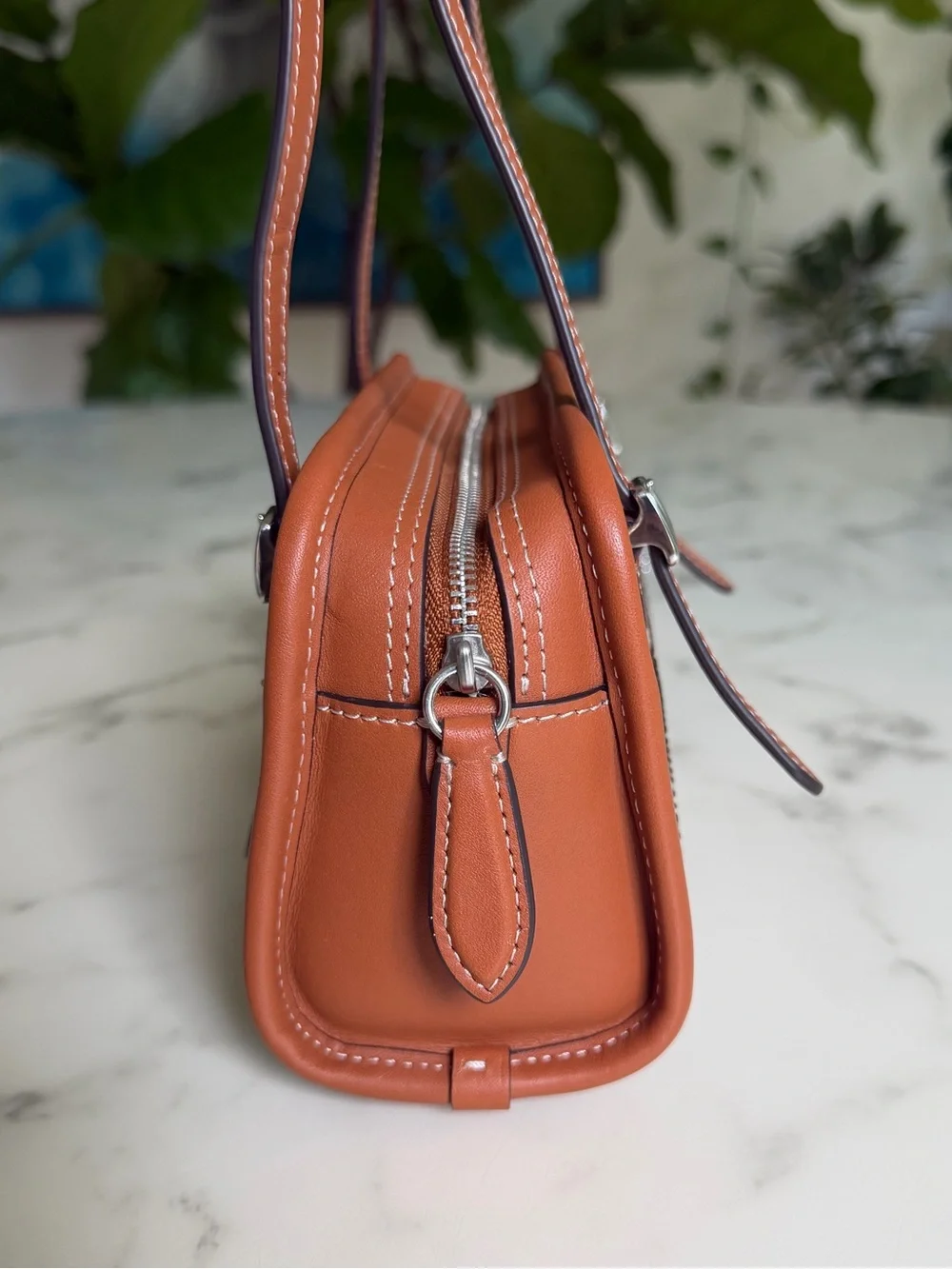NWOT Coach Swing Zip Bag 20 In Crystal Signature Jacquard CBH53 Burnished Amber